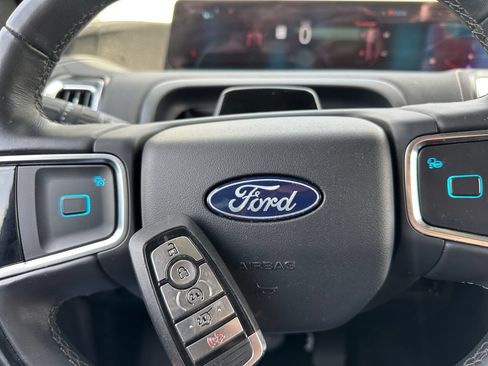 Used 2025 Ford Expedition Max Platinum AWD/4WD image 44