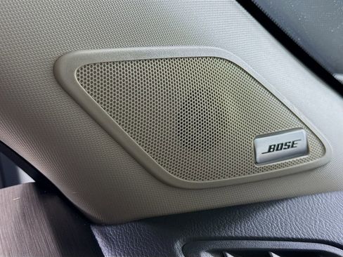 Used 2024 Nissan Pathfinder Platinum image 13