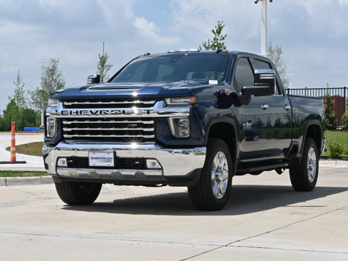Used 2020 Chevrolet Silverado 2500 LTZ w/ LTZ Texas Edition AWD/4WD image 5