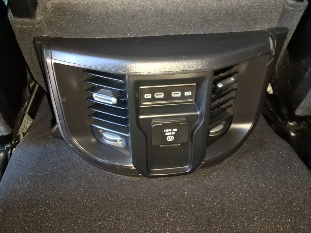 Used 2026 RAM 2500 Laramie AWD/4WD image 16