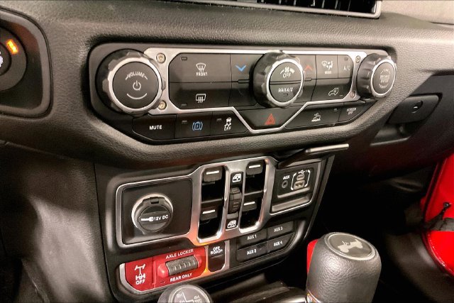Used 2025 Jeep Wrangler Unlimited Sport S 4xe AWD/4WD image 13