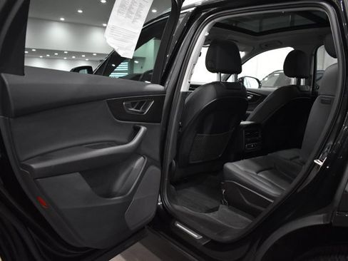 Used 2022 Audi Q7 3.0T Premium w/ Convenience Package image 33