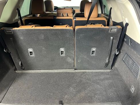 Used 2024 Nissan Pathfinder Platinum w/ Cargo Package image 30