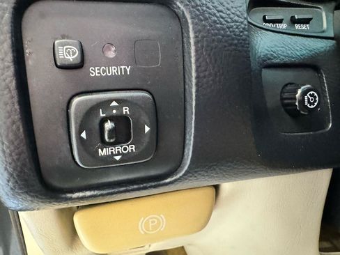 Used 2008 Lexus SC 430 Convertible RWD image 22