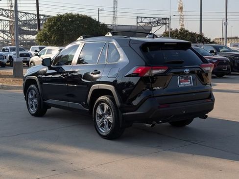 Used 2023 Toyota RAV4 XLE w/ Convenience Package AWD/4WD image 9