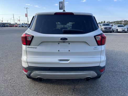 Used 2019 Ford Escape SE FWD image 5