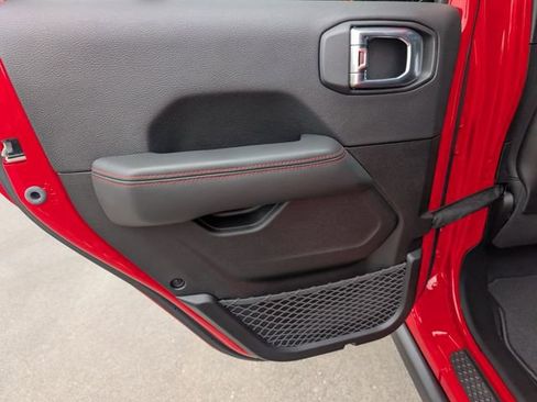 New 2026 Jeep Wrangler Unlimited Rubicon AWD/4WD image 25