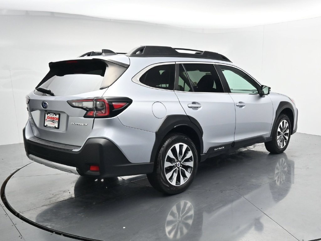 Used 2024 Subaru Outback Limited AWD/4WD image 7