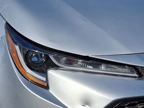 Used 2022 Toyota Corolla LE image 10