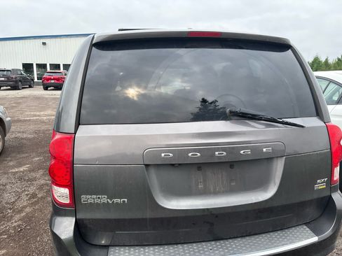 Used 2019 Dodge Grand Caravan SXT FWD image 7