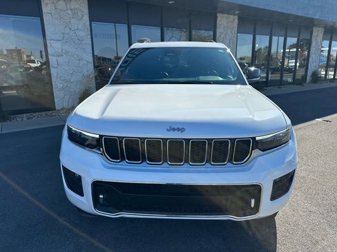 Used 2022 Jeep Grand Cherokee Overland w/ Luxury Tech Group IV image 10