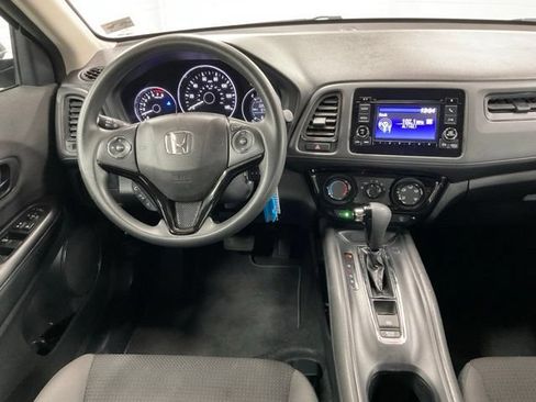 Certified 2022 Honda HR-V LX image 14