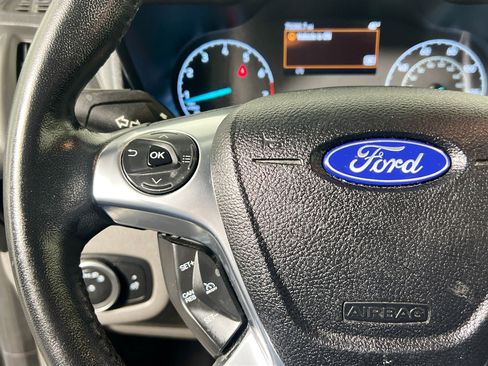 Used 2022 Ford Transit Connect XL image 18