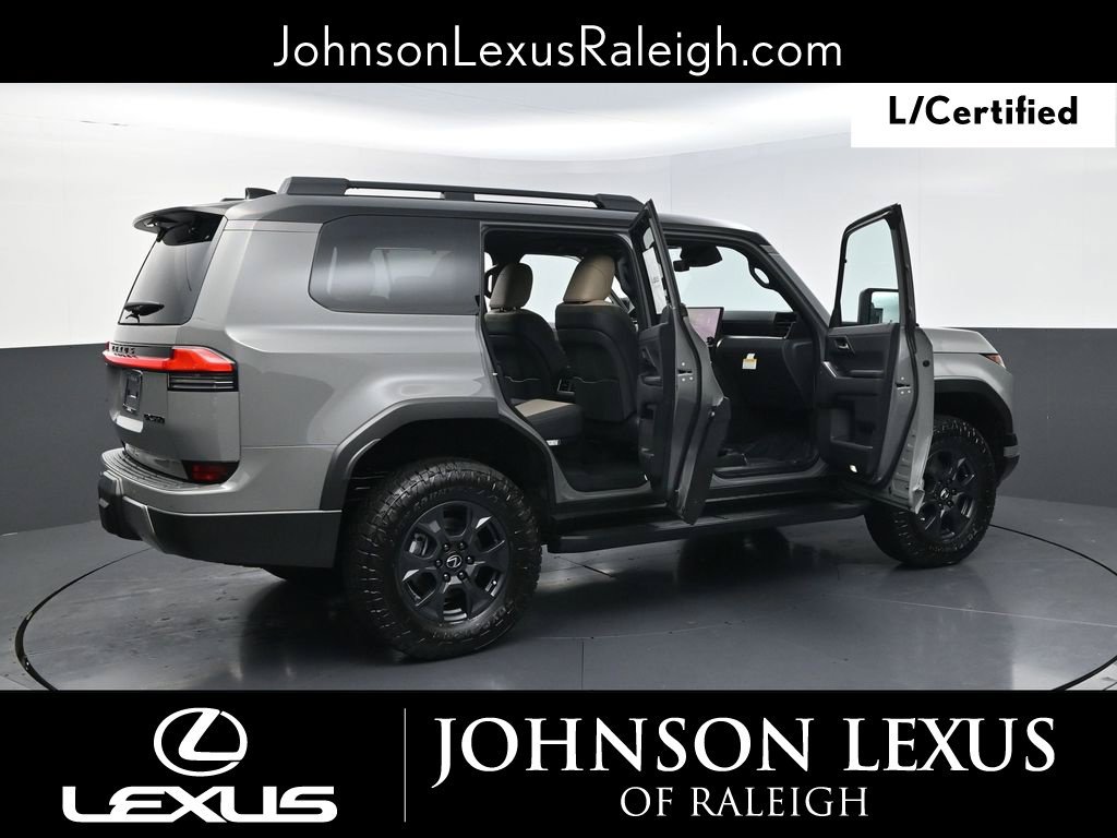 Used 2025 Lexus GX 550 AWD/4WD image 33
