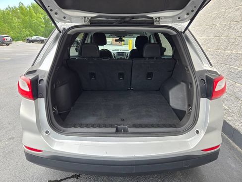 Used 2021 Chevrolet Equinox LS w/ LS Convenience Package FWD image 34