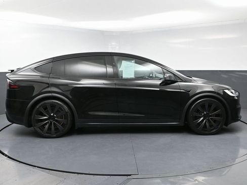 Used 2022 Tesla Model X Plaid image 6