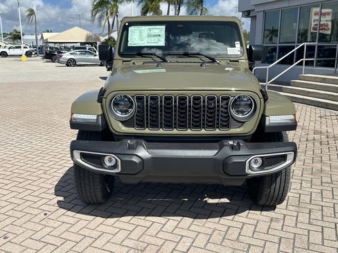 New 2026 Jeep Gladiator Mojave AWD/4WD image 4
