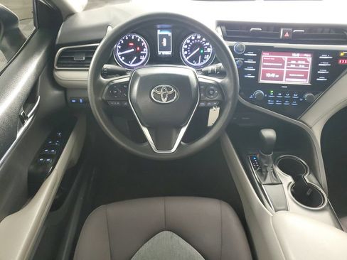 Used 2020 Toyota Camry LE FWD image 14