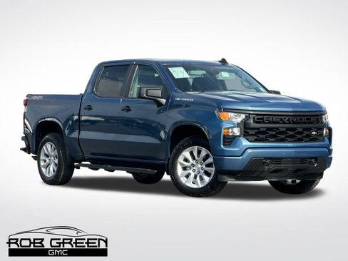 Used 2024 Chevrolet Silverado 1500 Custom AWD/4WD image 1