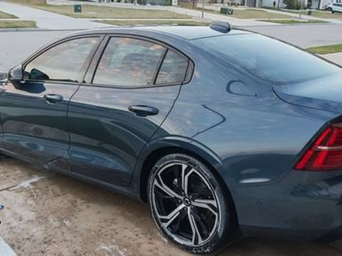Used 2024 Volvo S60 B5 Plus AWD/4WD image 2