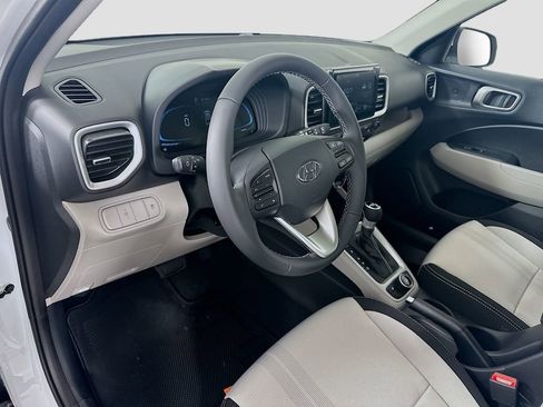 New 2026 Hyundai Venue SEL image 9