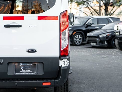Used 2017 Ford Transit 150 XLT image 12