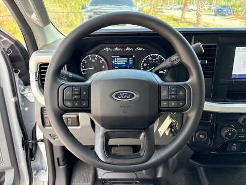 New 2026 Ford F350 XL w/ 360-Degree Camera Package RWD image 20