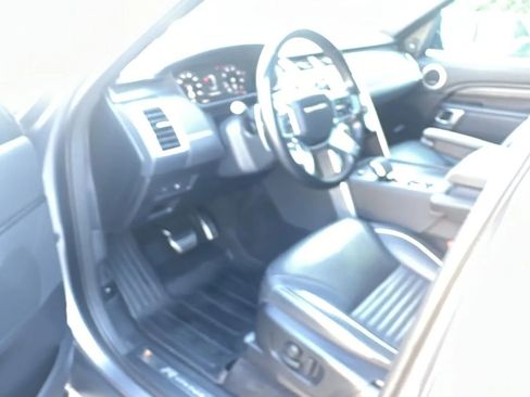 Used 2023 Land Rover Discovery HSE R-Dynamic AWD/4WD image 12