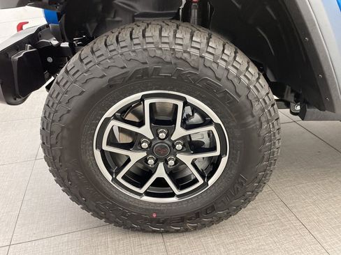 New 2025 Jeep Gladiator Rubicon w/ Safety Group image 8