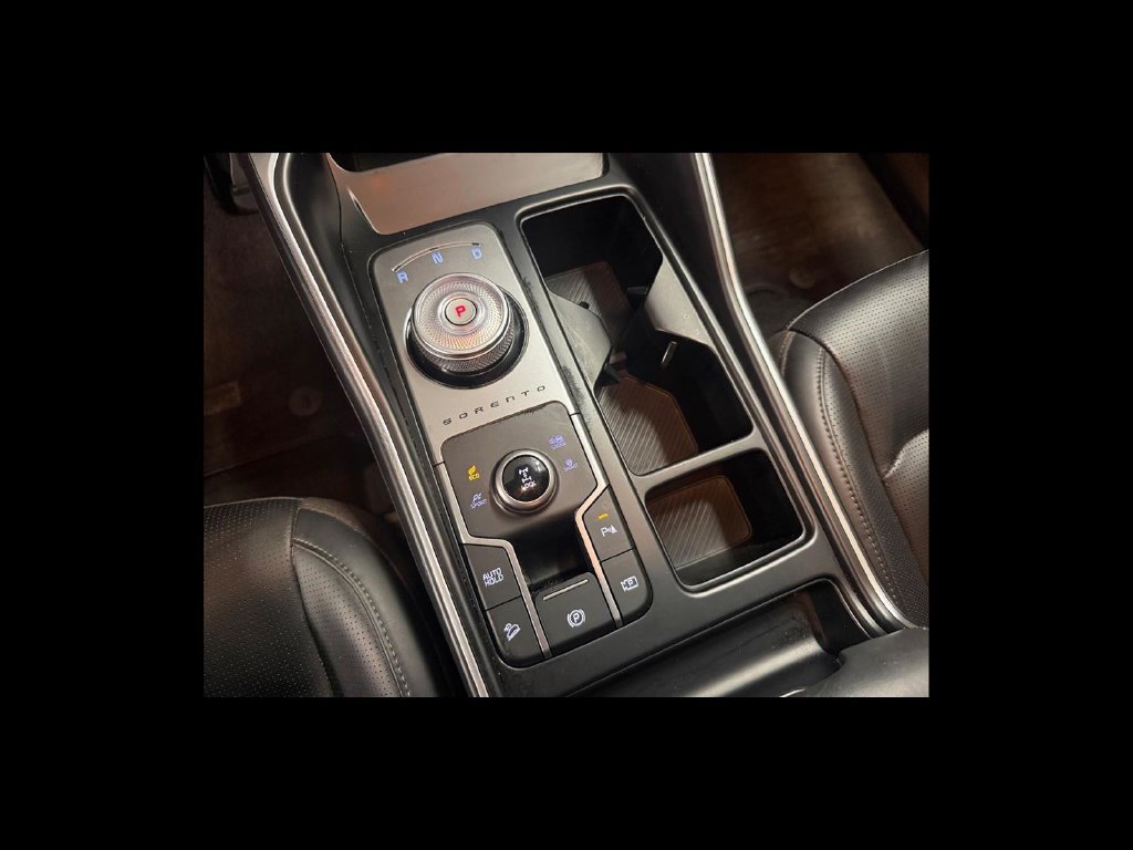 Used 2025 Kia Sorento EX AWD/4WD image 24