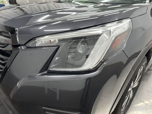 Used 2022 Subaru Forester Limited image 32