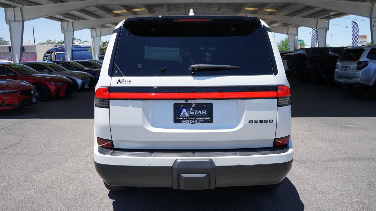 Used 2024 Lexus GX 550 w/ Cold Area Package AWD/4WD image 4