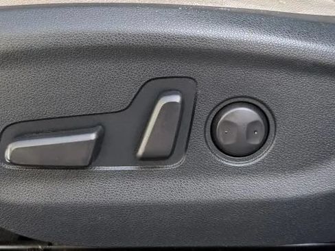 Used 2022 Kia Sportage Nightfall Edition FWD image 39