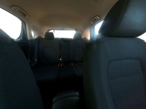 Used 2023 Honda HR-V LX image 25