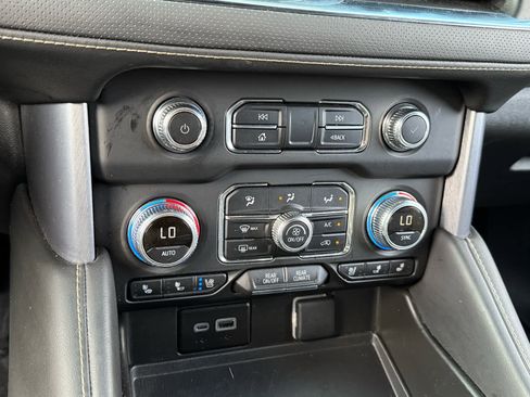 Used 2024 GMC Yukon SLT image 20