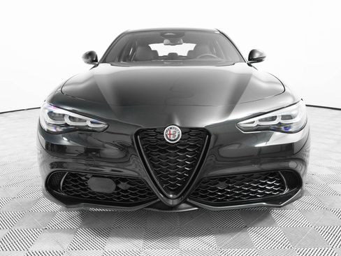 New 2025 Alfa Romeo Giulia Base w/ Driving Assist Package image 3