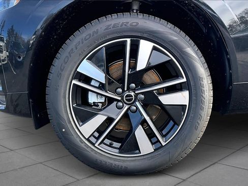New 2026 Volvo XC60 B5 Plus w/ Protection Package Premier image 16