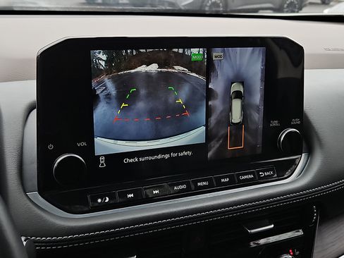 Certified 2022 Nissan Rogue Platinum w/ Head-Up Display Package image 19