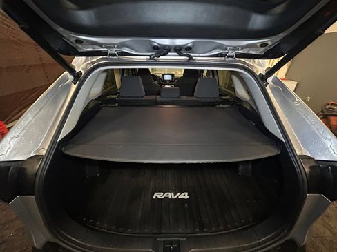 Used 2019 Toyota RAV4 XLE w/ Convenience Package AWD/4WD image 20