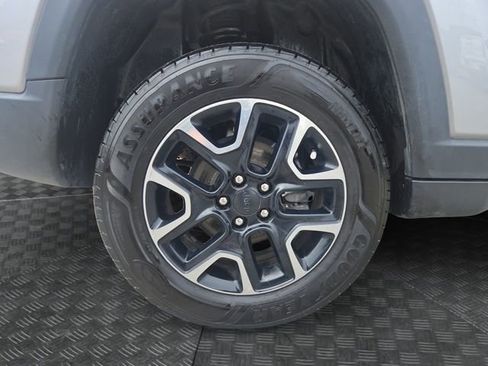 Used 2019 Jeep Compass Trailhawk AWD/4WD image 35