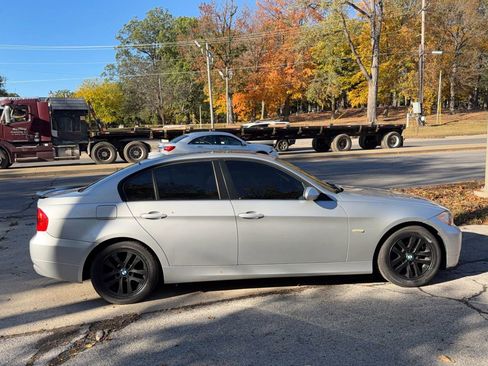 Used 2006 BMW 325xi Sedan image 7
