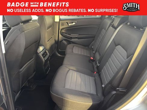 Used 2023 Ford Edge SE w/ Black Appearance Package image 18