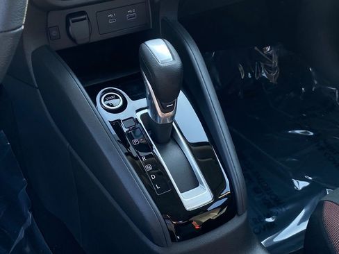 New 2025 Nissan Versa SR w/ Trunk Package image 28