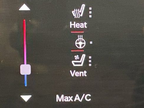 Used 2024 Dodge Hornet R/T Plus w/ Tech Pack Plus w/o Parking image 19