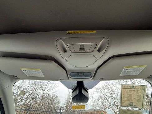 Used 2020 Ford Transit Connect XL image 25