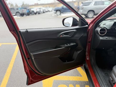 New 2026 Chevrolet Trax RS image 12
