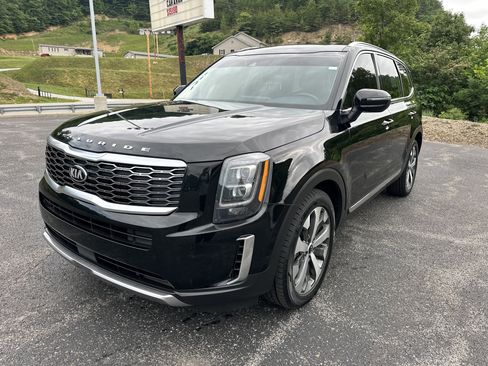 Used 2021 Kia Telluride EX w/ EX Premium Package FWD image 6