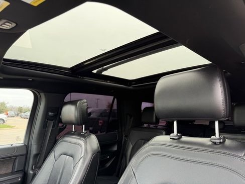 Used 2020 Ford Expedition Limited w/ Texas Edition Package image 12