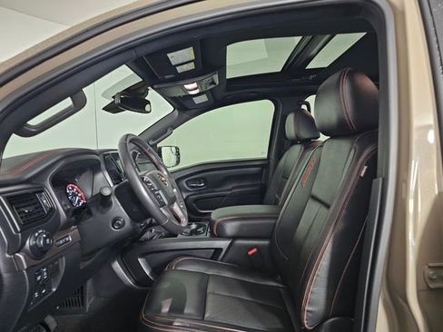 Used 2020 Nissan Titan PRO-4X w/ Pro-4x Convenience Package image 25