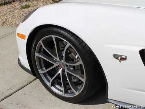 Used 2013 Chevrolet Corvette 427 w/ 1SC Preferred Equipment Group RWD image 14